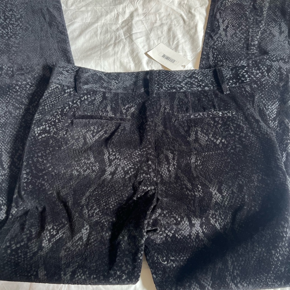 Frame Perfect Velvet Snake Print Trousers Pants Size 8 NWT - Picture 8 of 8